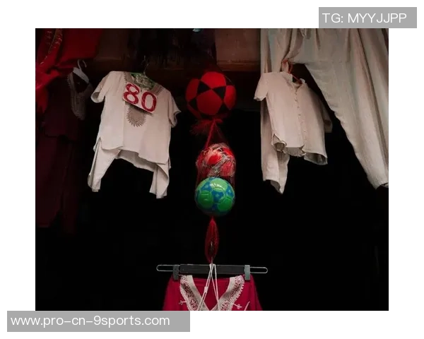 探索全球最受欢迎的足球球服设计与风格解析